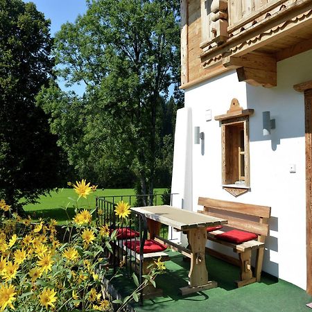 Detached Holiday Home In Ellmau Near The Ski Lift Exteriör bild